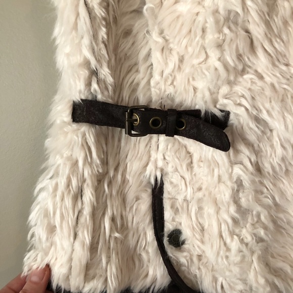 Cripple Creek Cream & Brown Vest - Picture 11 of 14